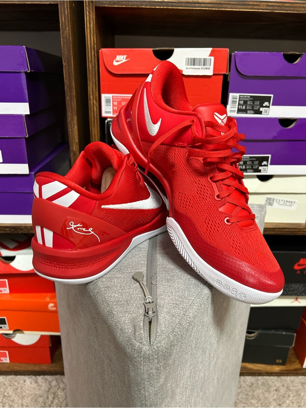 Kobe 8 University Red